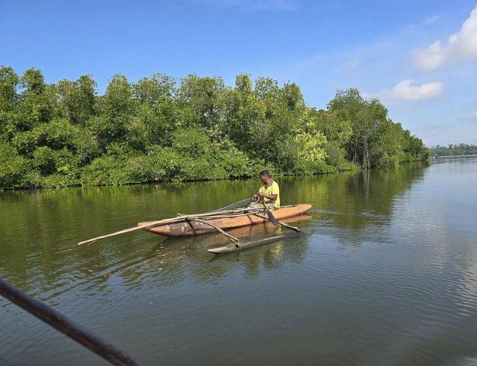 Madu River Boat Safari - Site Seeing and visiting places